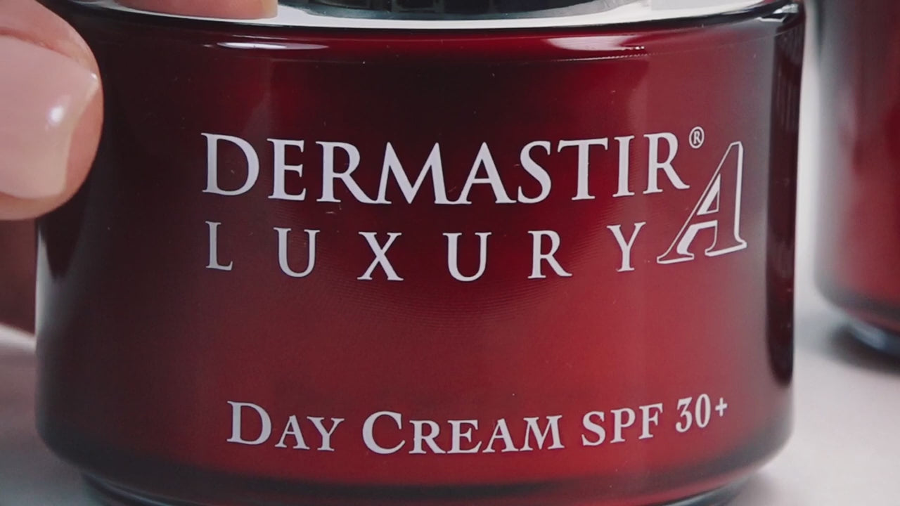 DAY CREAM SPF30+ TINTED